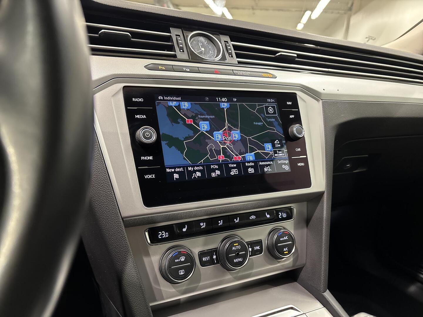VOLKSWAGEN Passat 2017