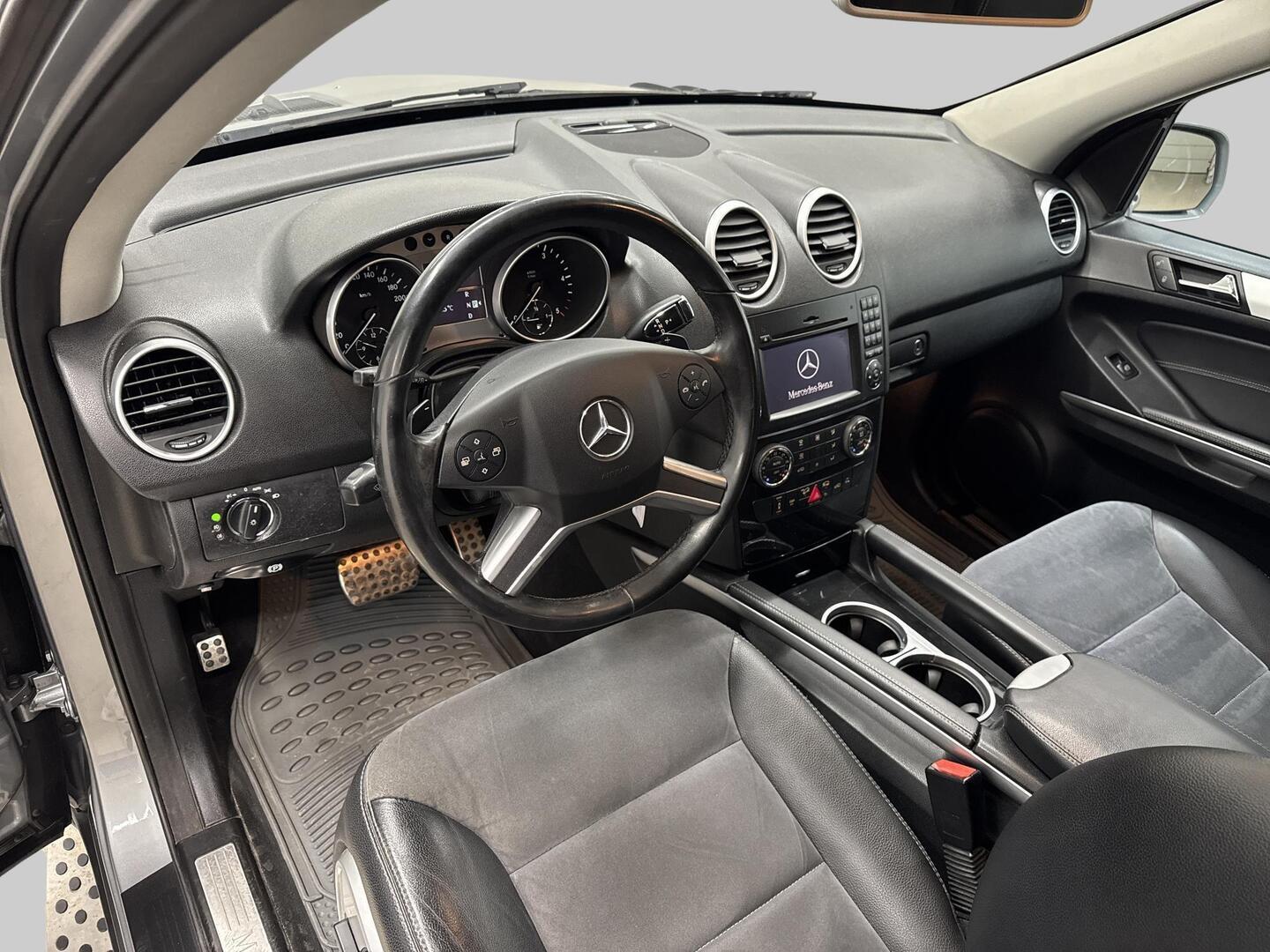 MERCEDES-BENZ ML 2011