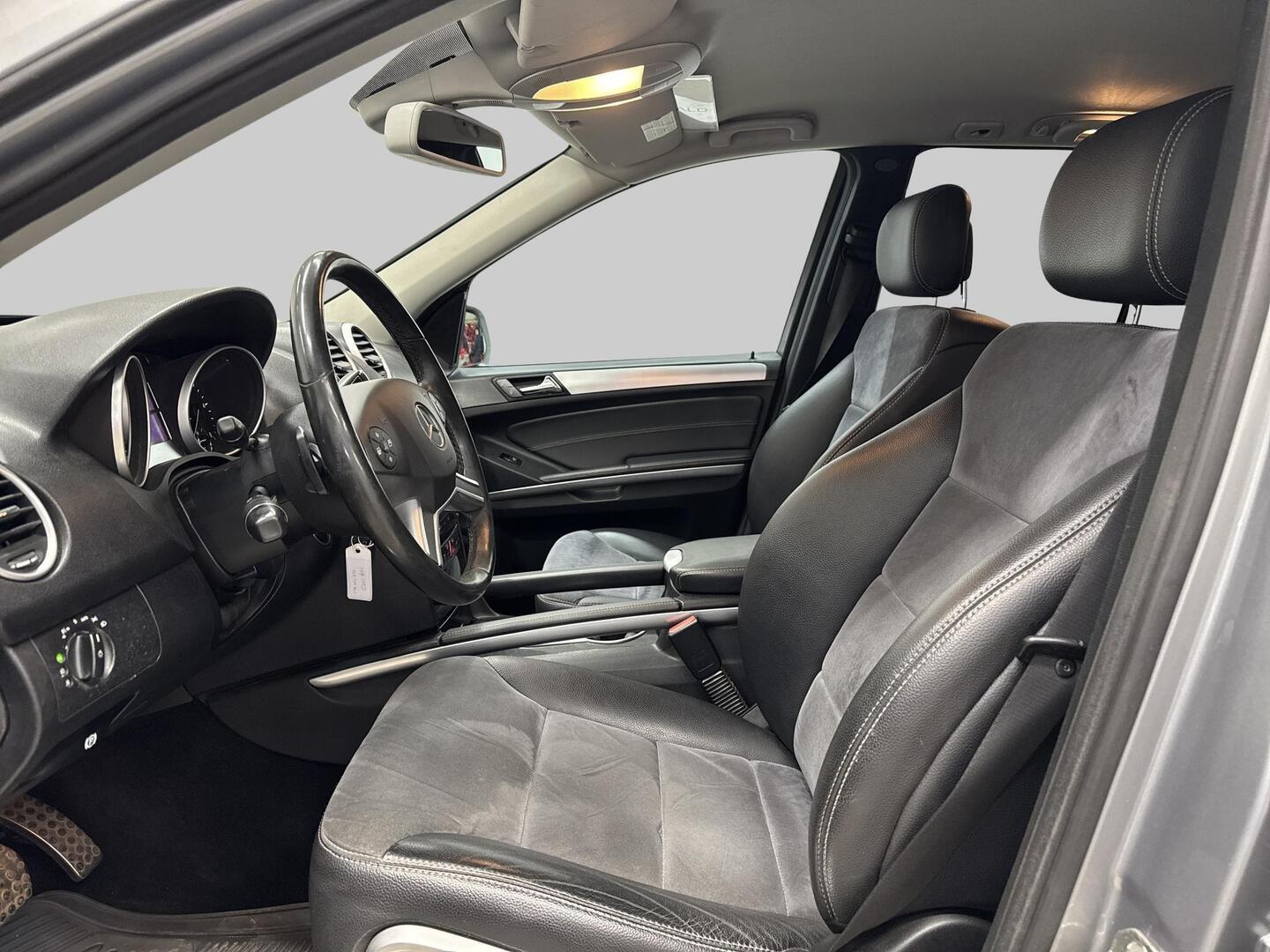 MERCEDES-BENZ ML 2011