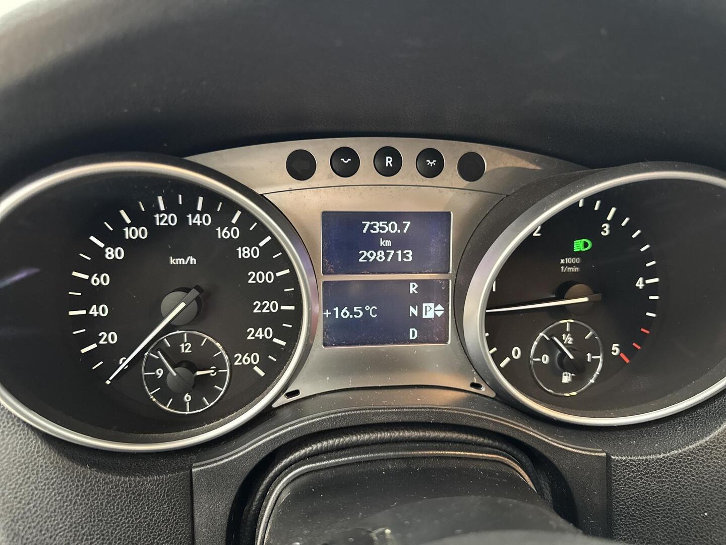 MERCEDES-BENZ ML 2011