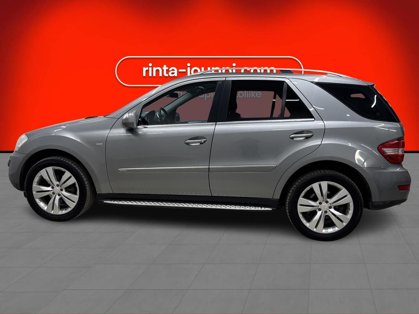 MERCEDES-BENZ ML 2011