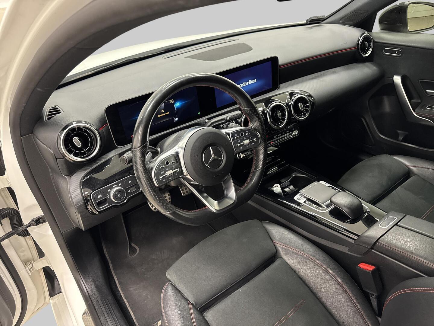 MERCEDES-BENZ A 2019
