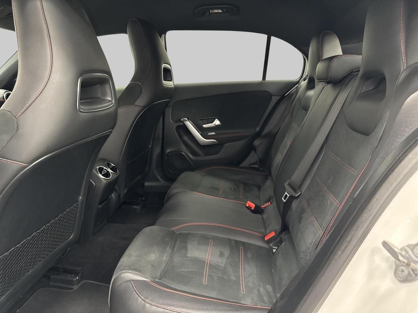 MERCEDES-BENZ A 2019