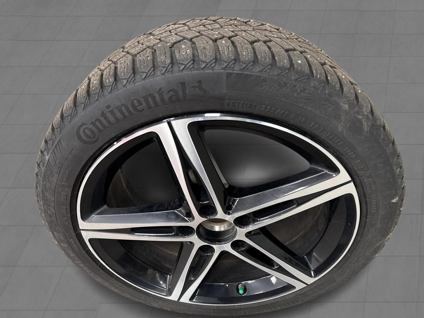 MERCEDES-BENZ A 2019