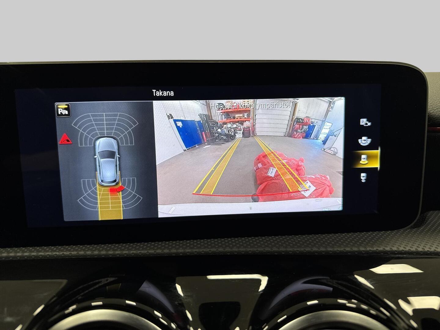 MERCEDES-BENZ A 2019