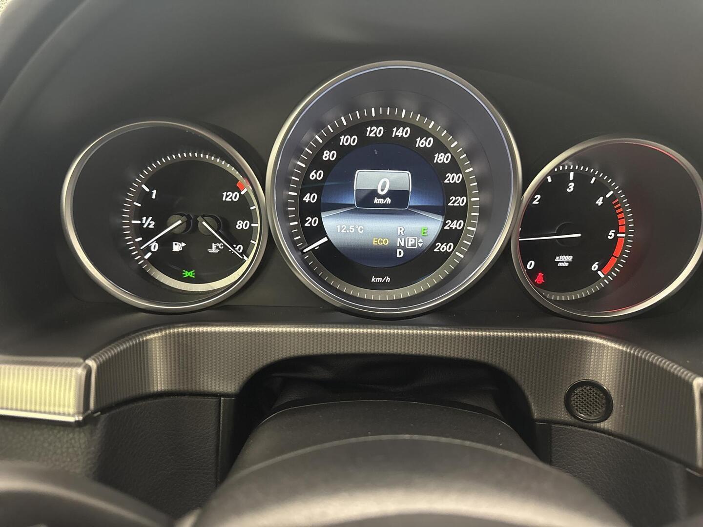 MERCEDES-BENZ E 2013