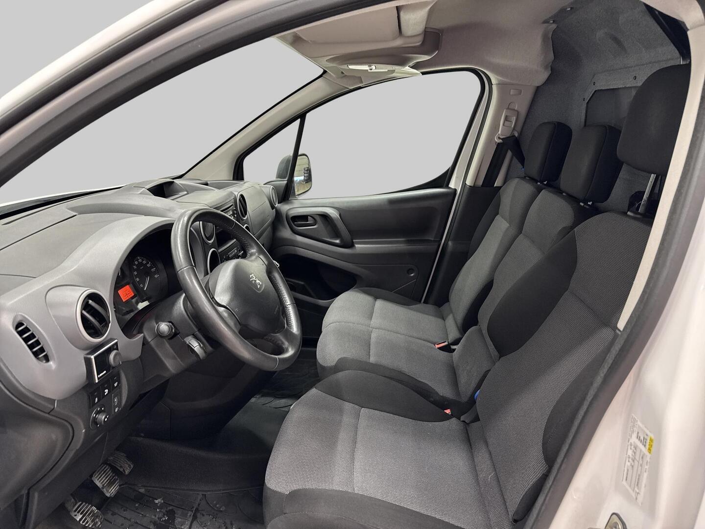 PEUGEOT Partner 2017