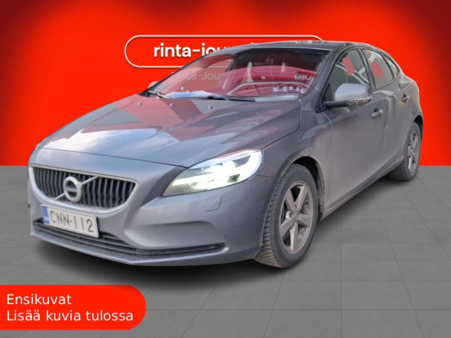 VOLVO V40 2019