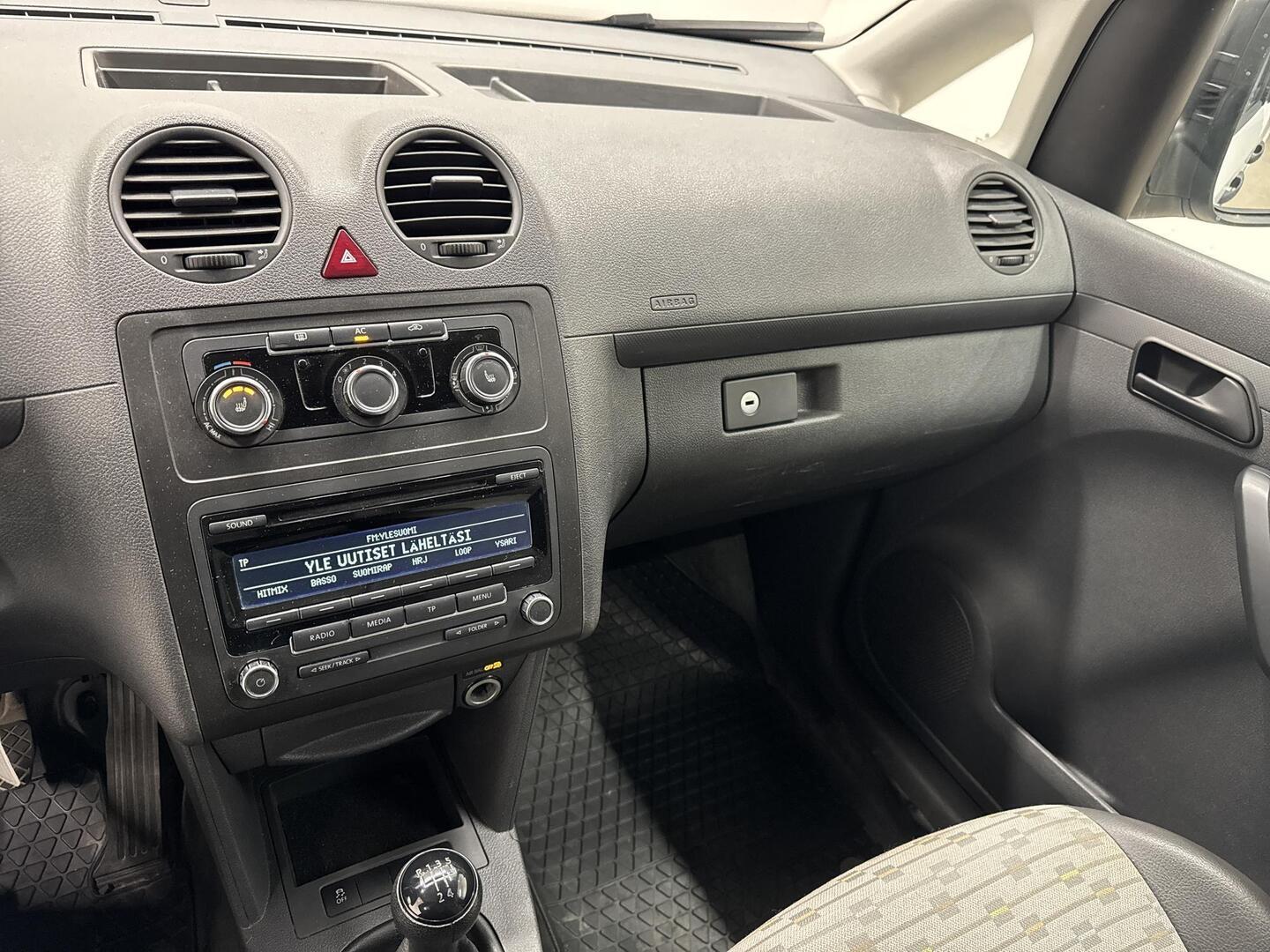 VOLKSWAGEN Caddy 2012