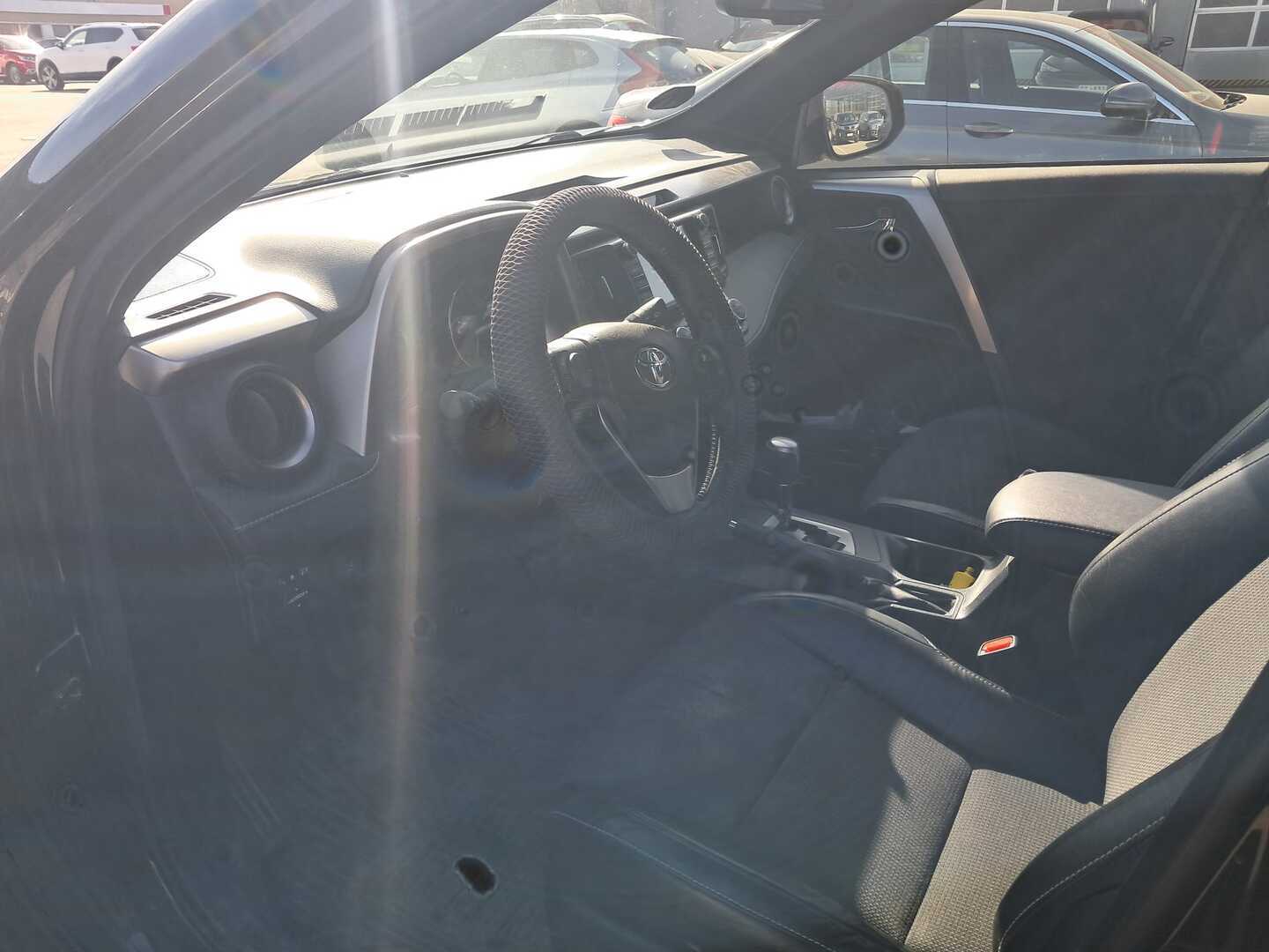 TOYOTA RAV4 2016