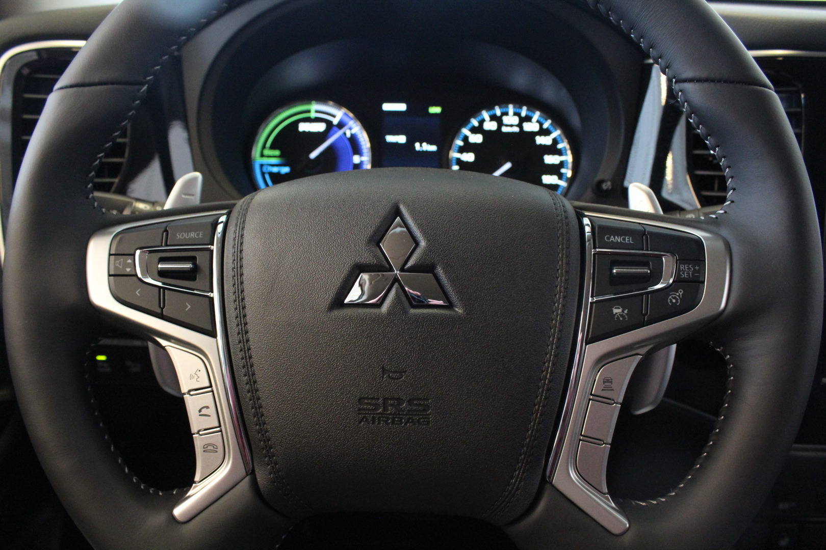 MITSUBISHI Outlander PHEV 2020