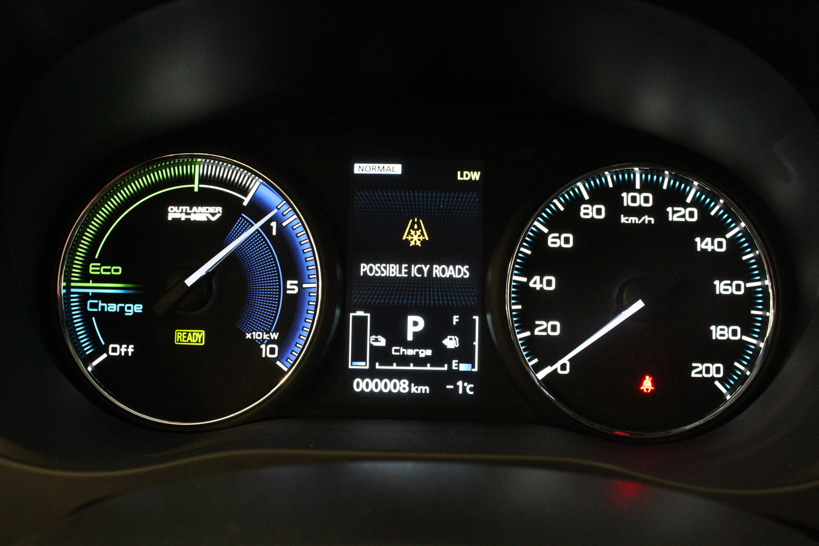 MITSUBISHI Outlander PHEV 2020