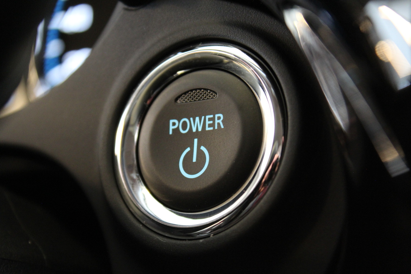 MITSUBISHI Outlander PHEV 2020