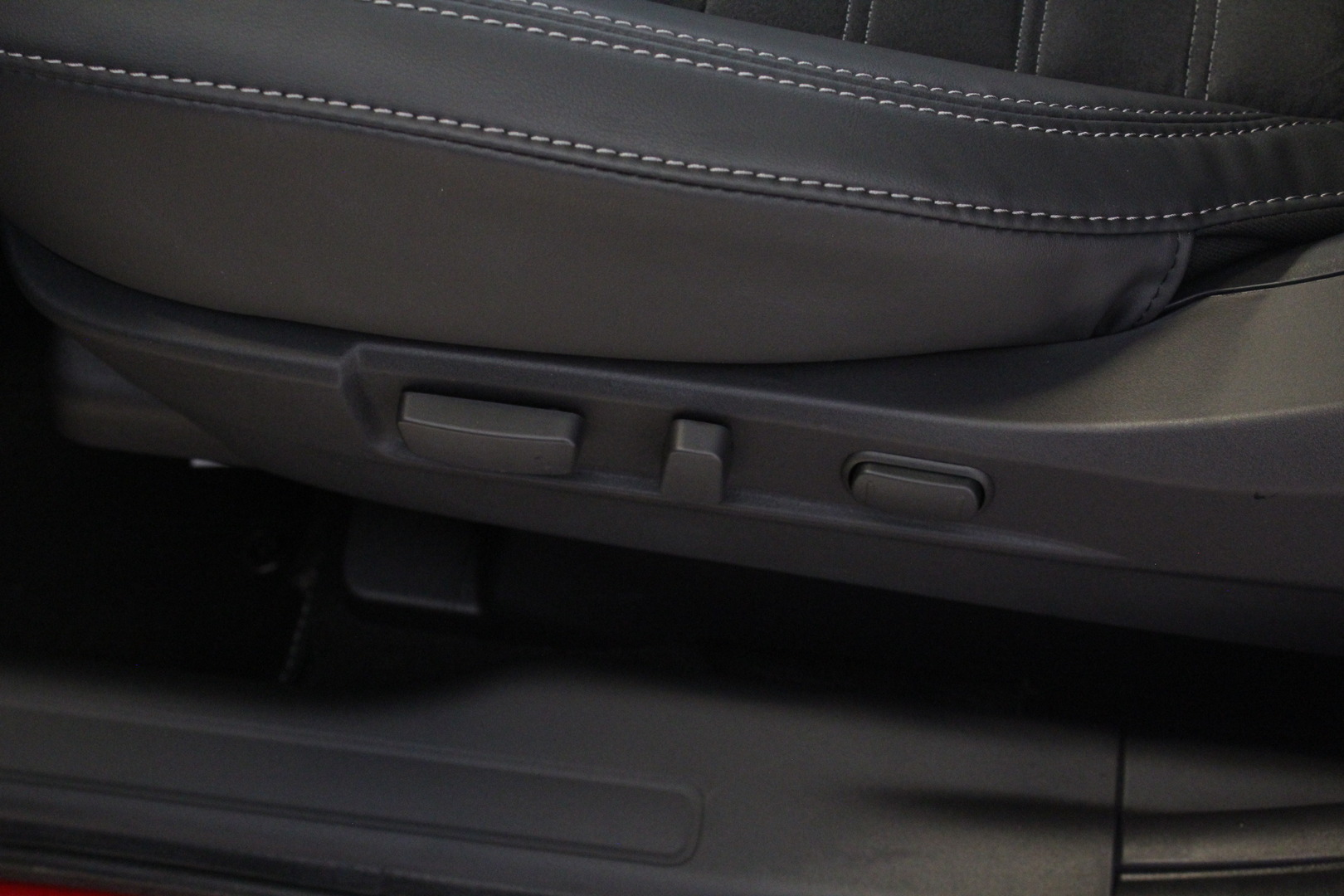 MITSUBISHI Outlander PHEV 2020