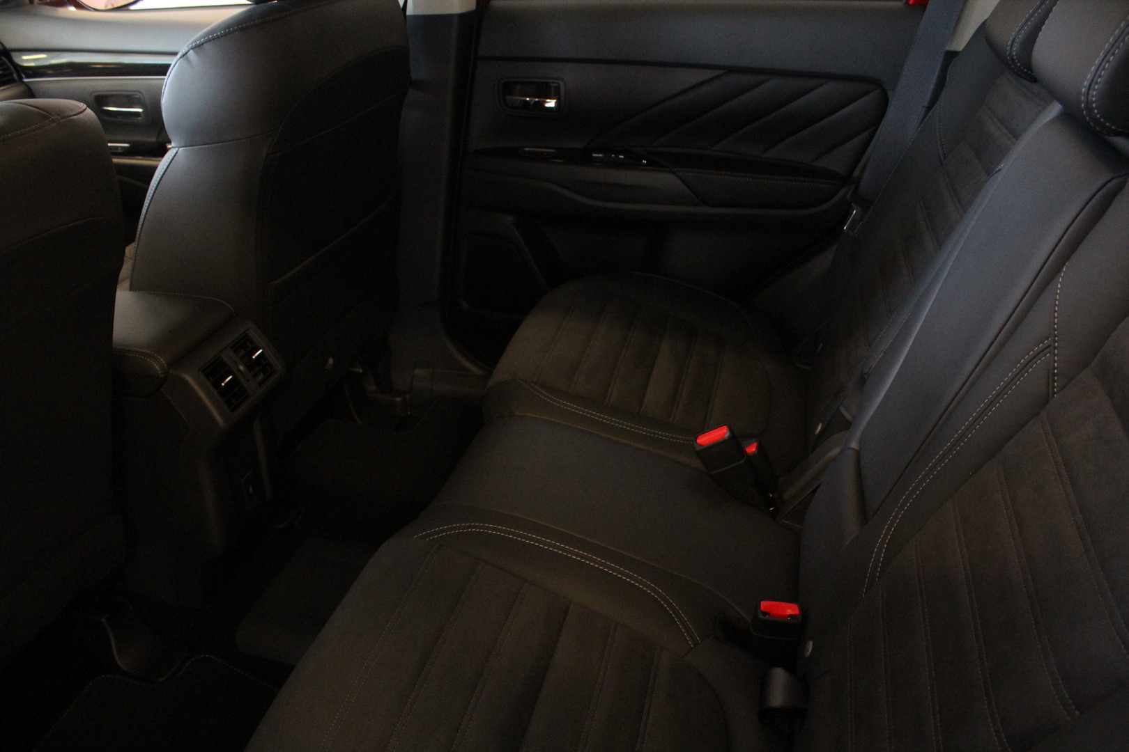 MITSUBISHI Outlander PHEV 2020