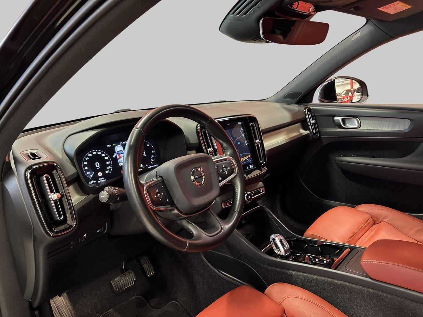 VOLVO XC40 2020
