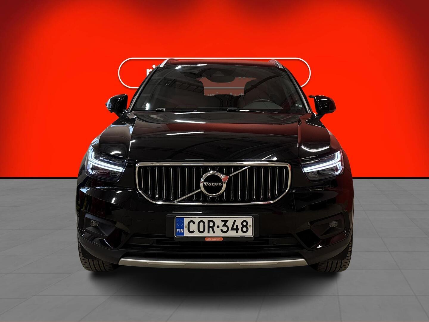 VOLVO XC40 2020
