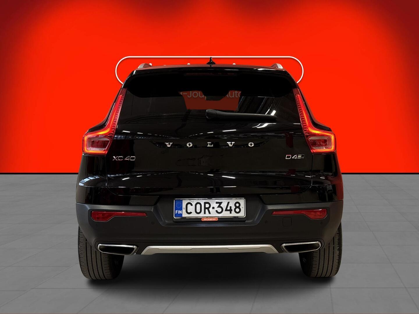 VOLVO XC40 2020