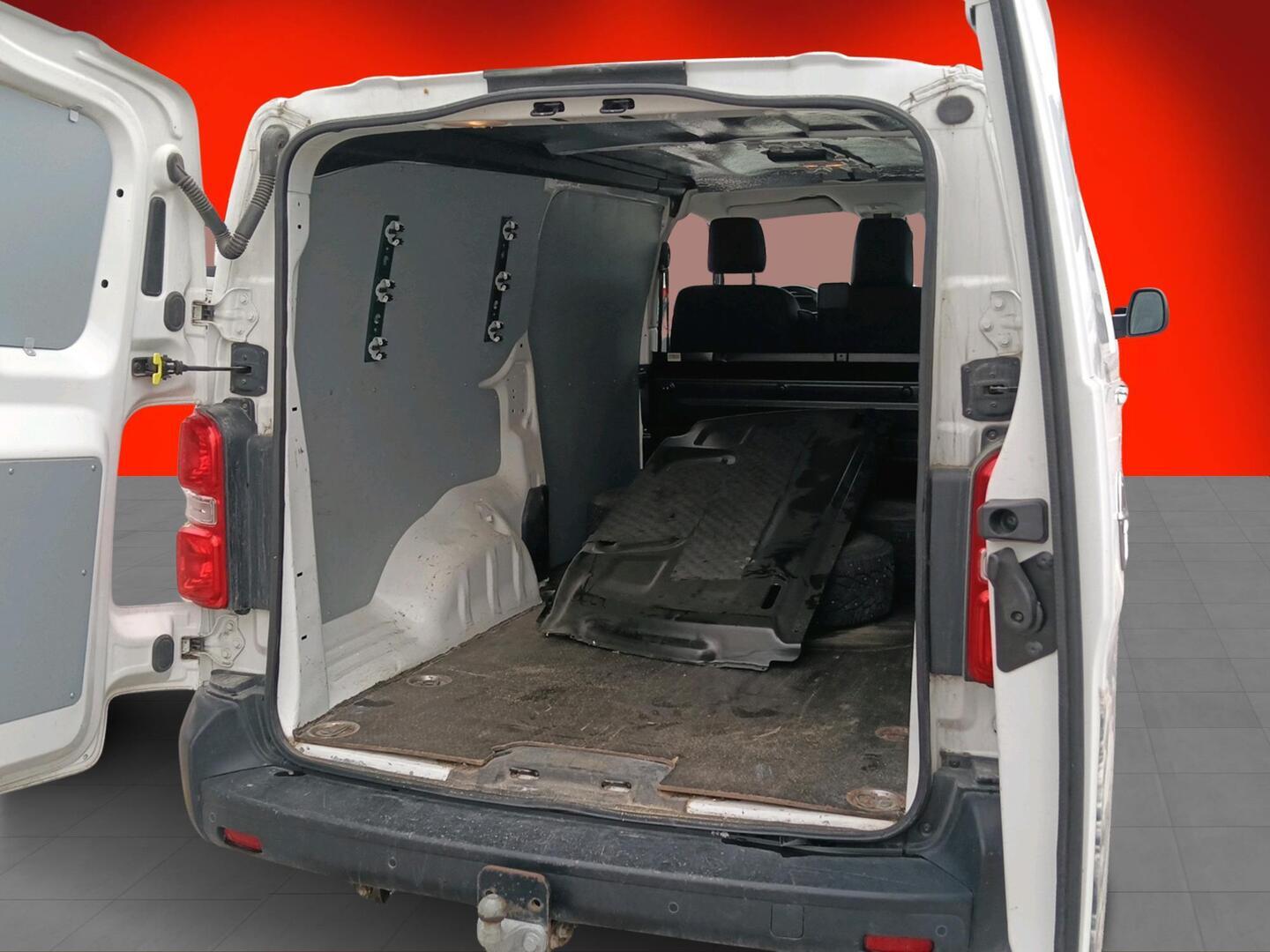 OPEL VIVARO 2020