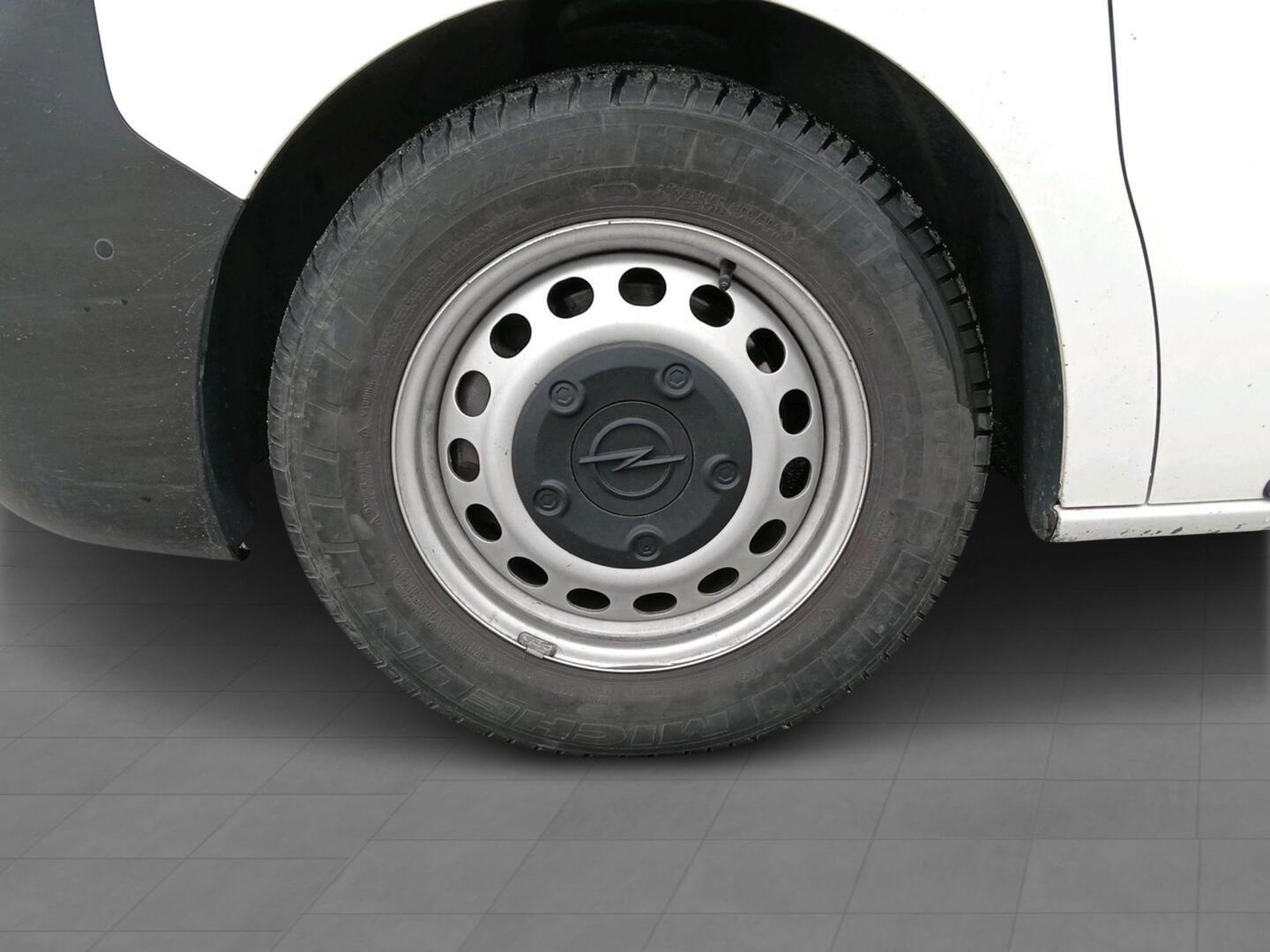 OPEL VIVARO 2020