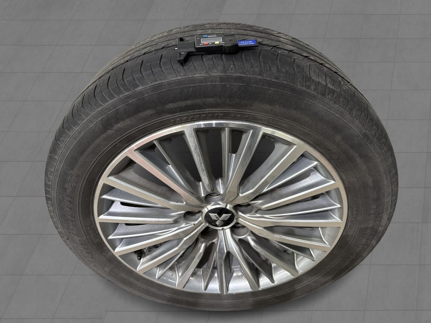 MITSUBISHI Outlander PHEV 2020