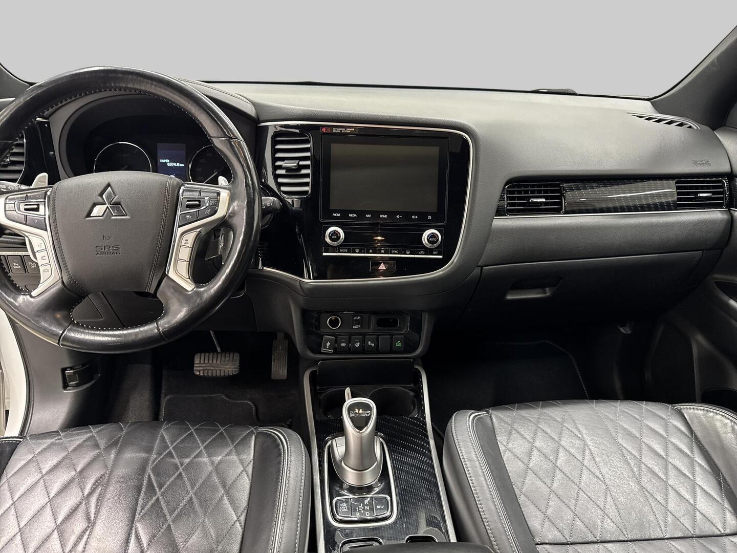 MITSUBISHI Outlander PHEV 2020