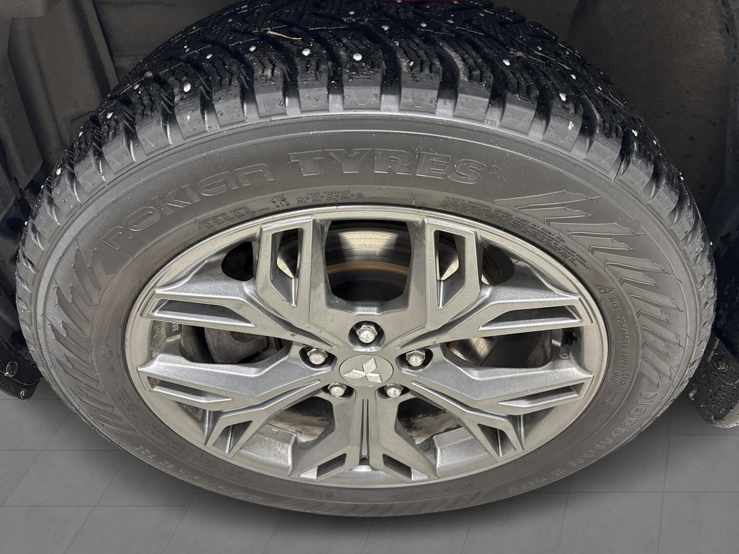 MITSUBISHI Outlander PHEV 2020