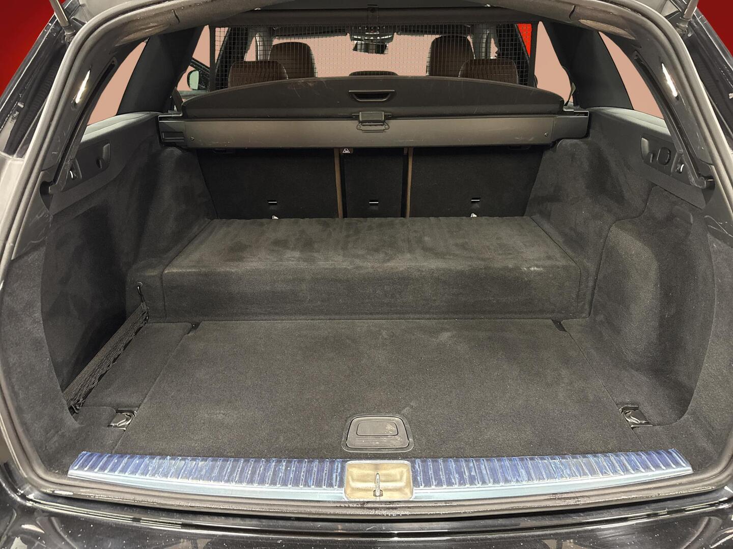 MERCEDES-BENZ E 2021