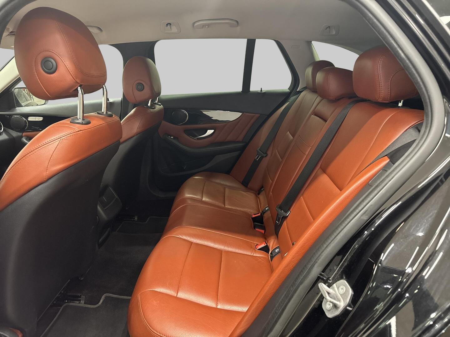 MERCEDES-BENZ C 2016