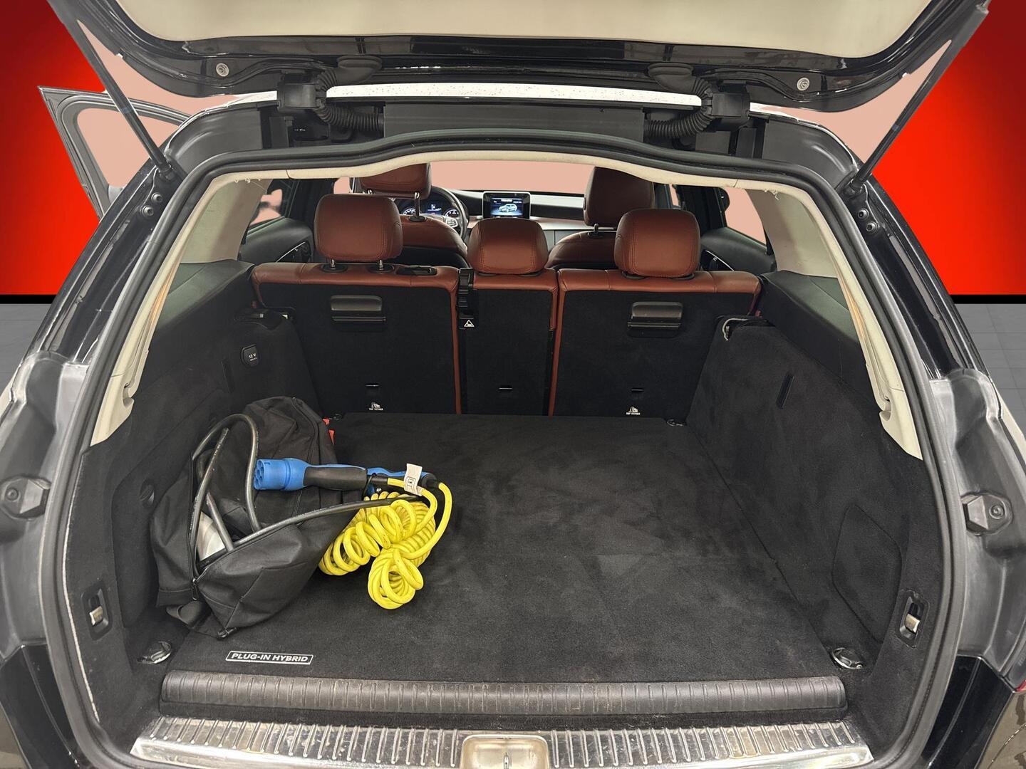 MERCEDES-BENZ C 2016