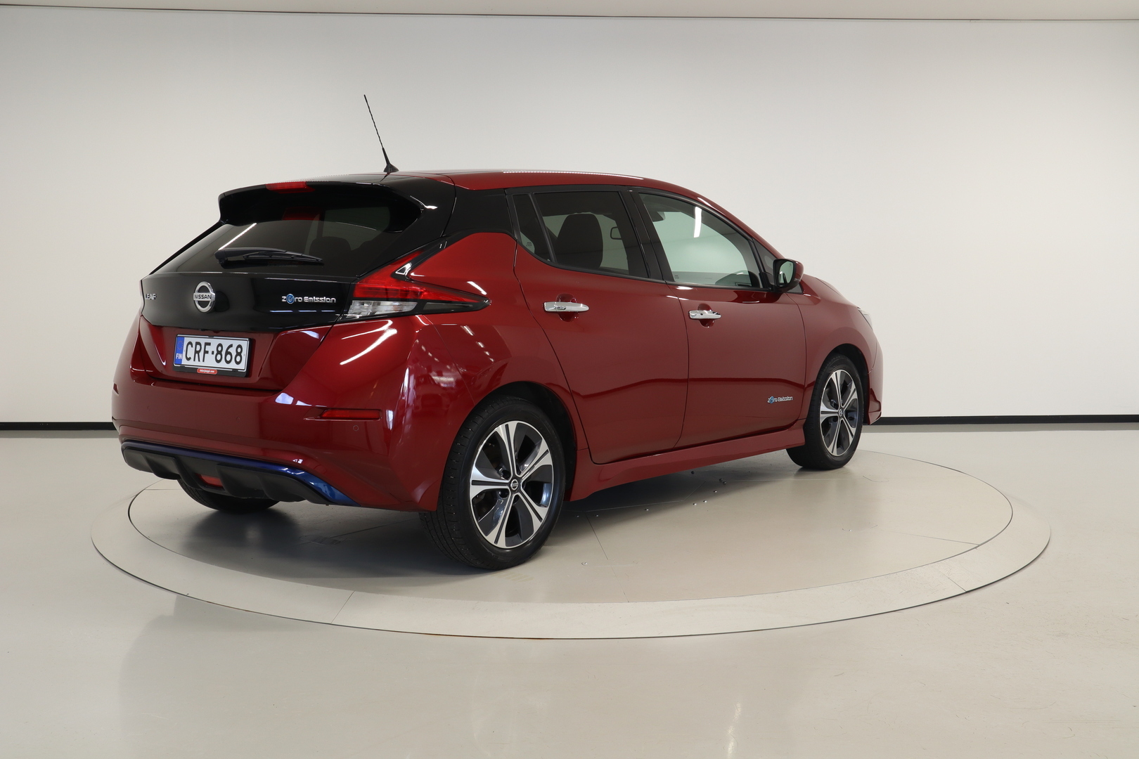 NISSAN LEAF 2018