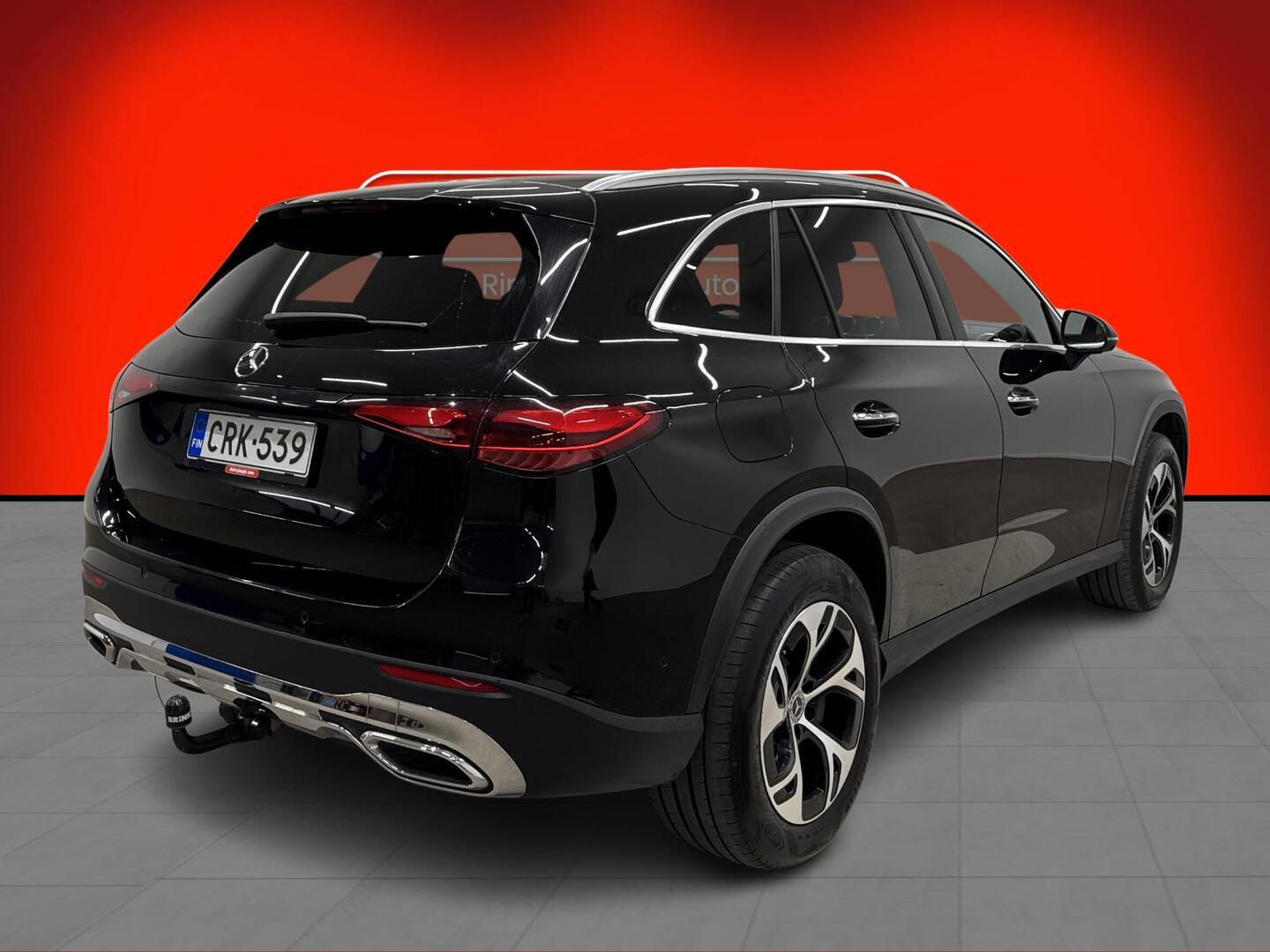 MERCEDES-BENZ GLC 2023