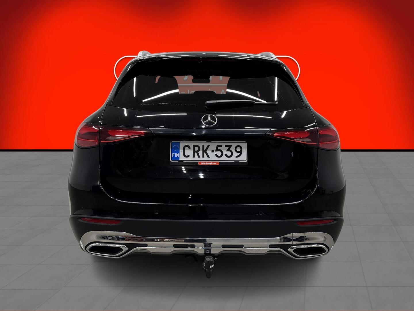 MERCEDES-BENZ GLC 2023