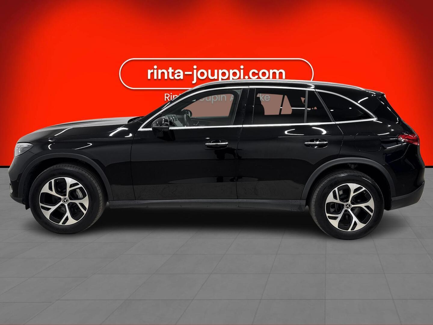 MERCEDES-BENZ GLC 2023