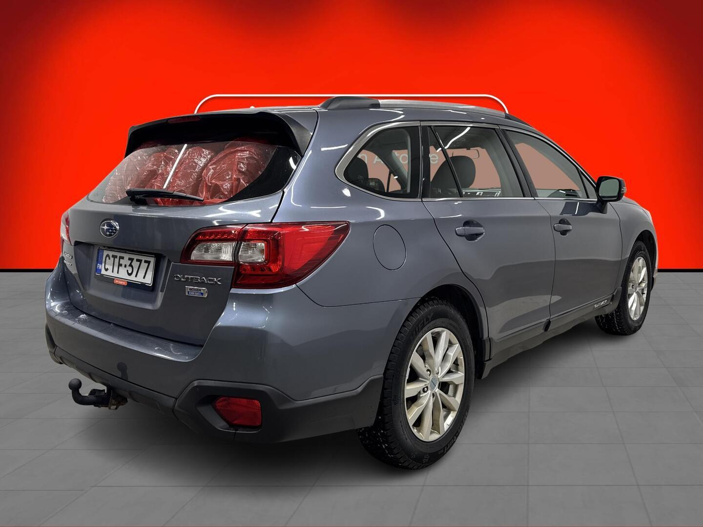 SUBARU Outback 2015
