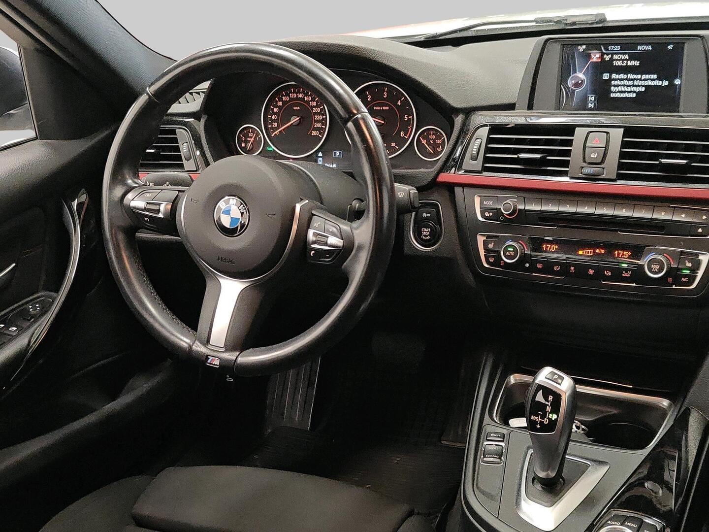 BMW 320 2015