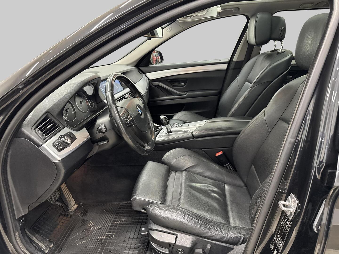 BMW 525 2011