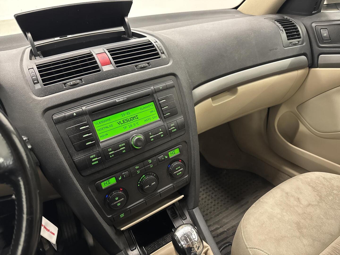 SKODA Octavia 2005