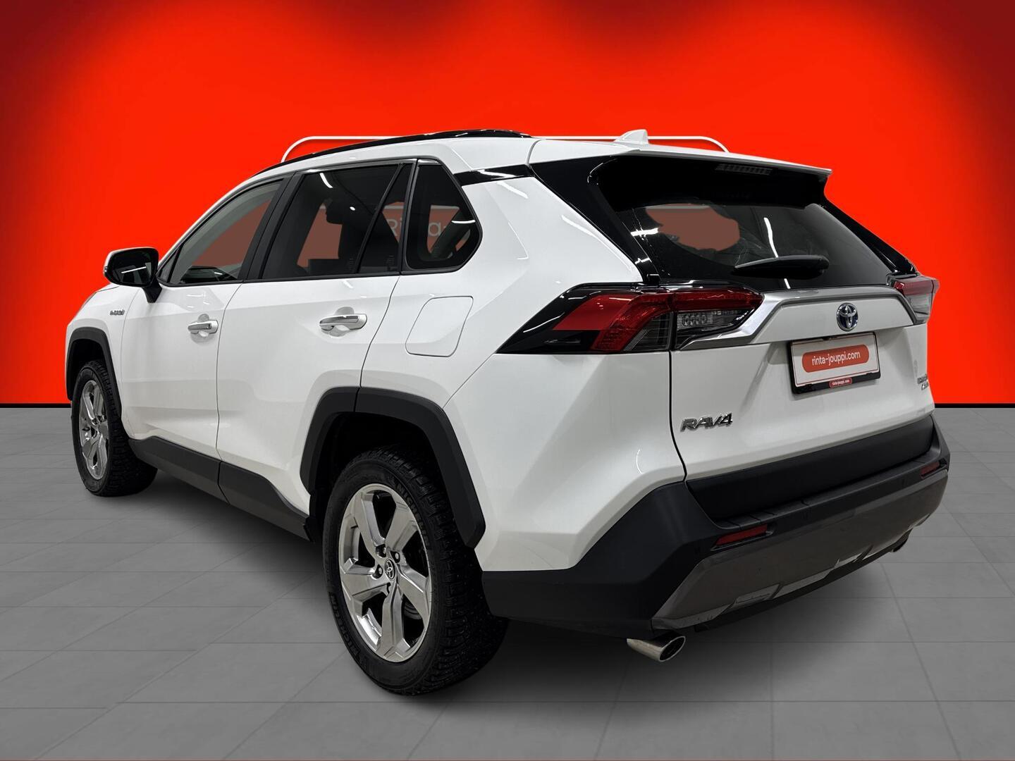 TOYOTA RAV4 2021