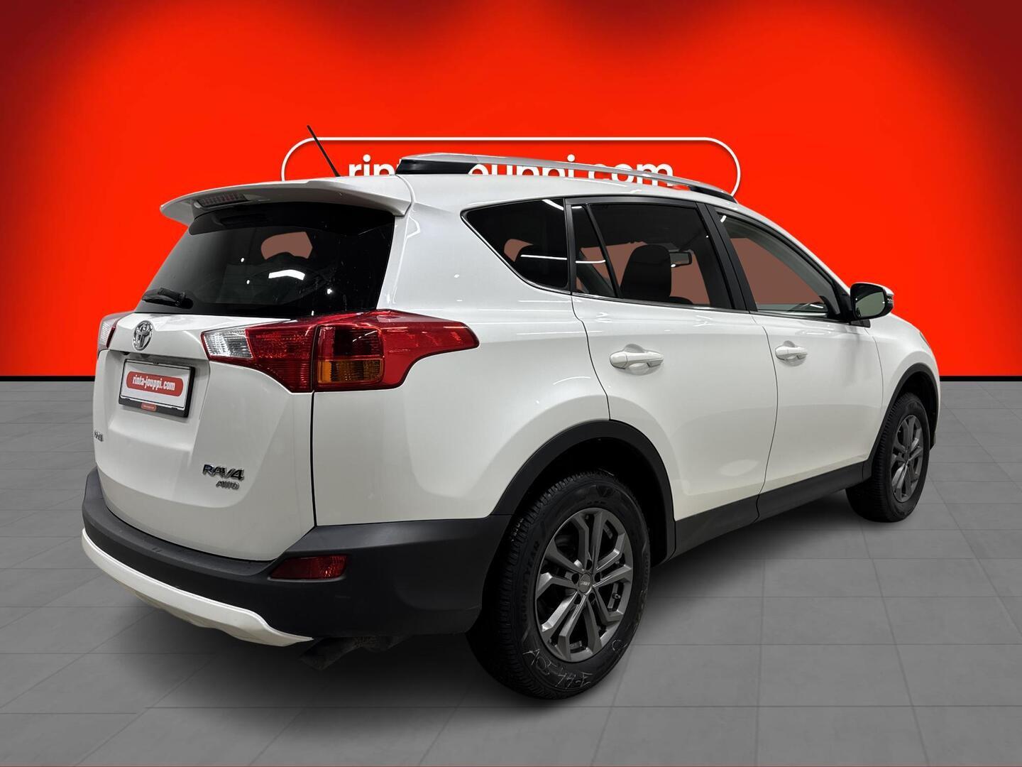 TOYOTA RAV4 2015