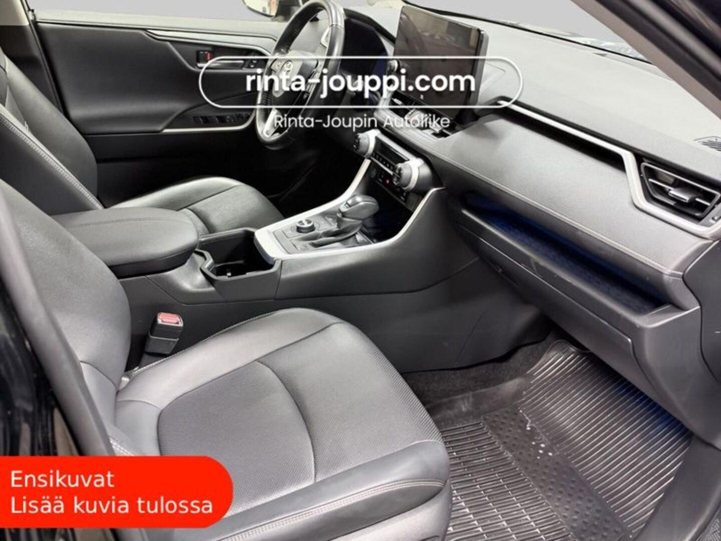 TOYOTA RAV4 2024