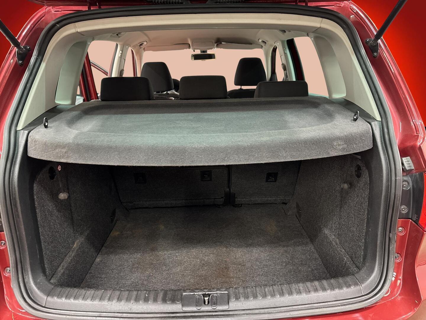 VOLKSWAGEN Tiguan 2011