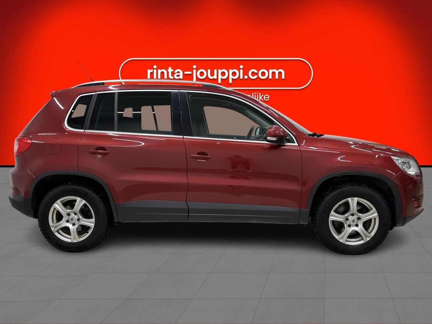 VOLKSWAGEN Tiguan 2011