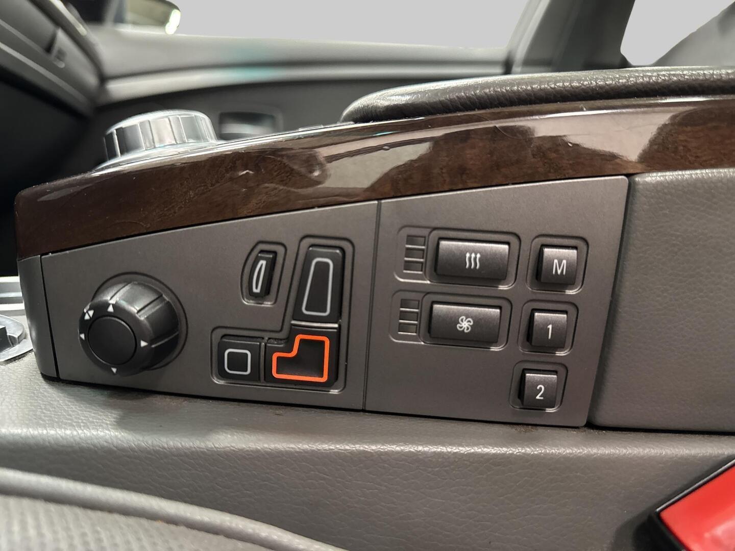 BMW 730 2004