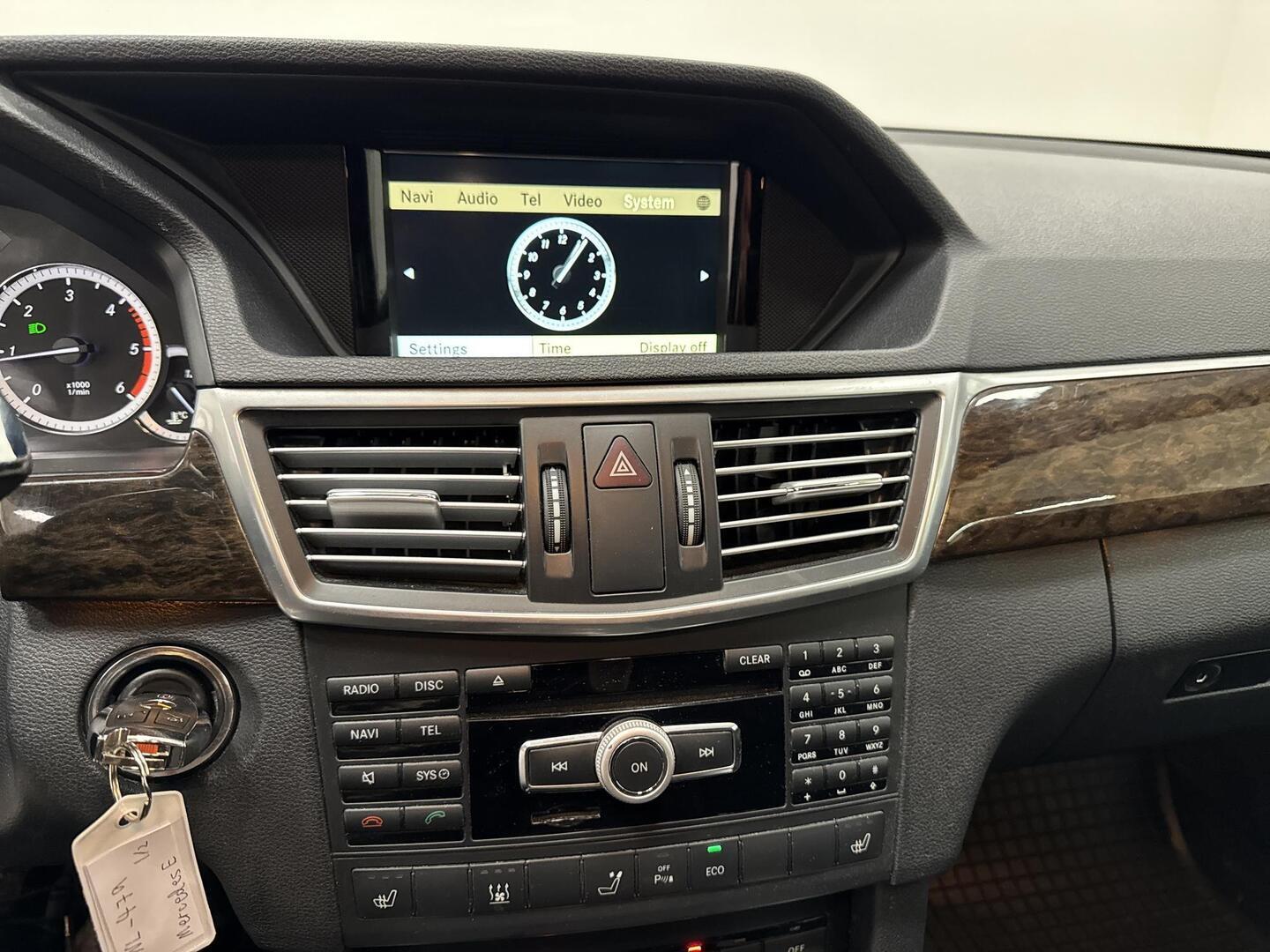 MERCEDES-BENZ E 2012