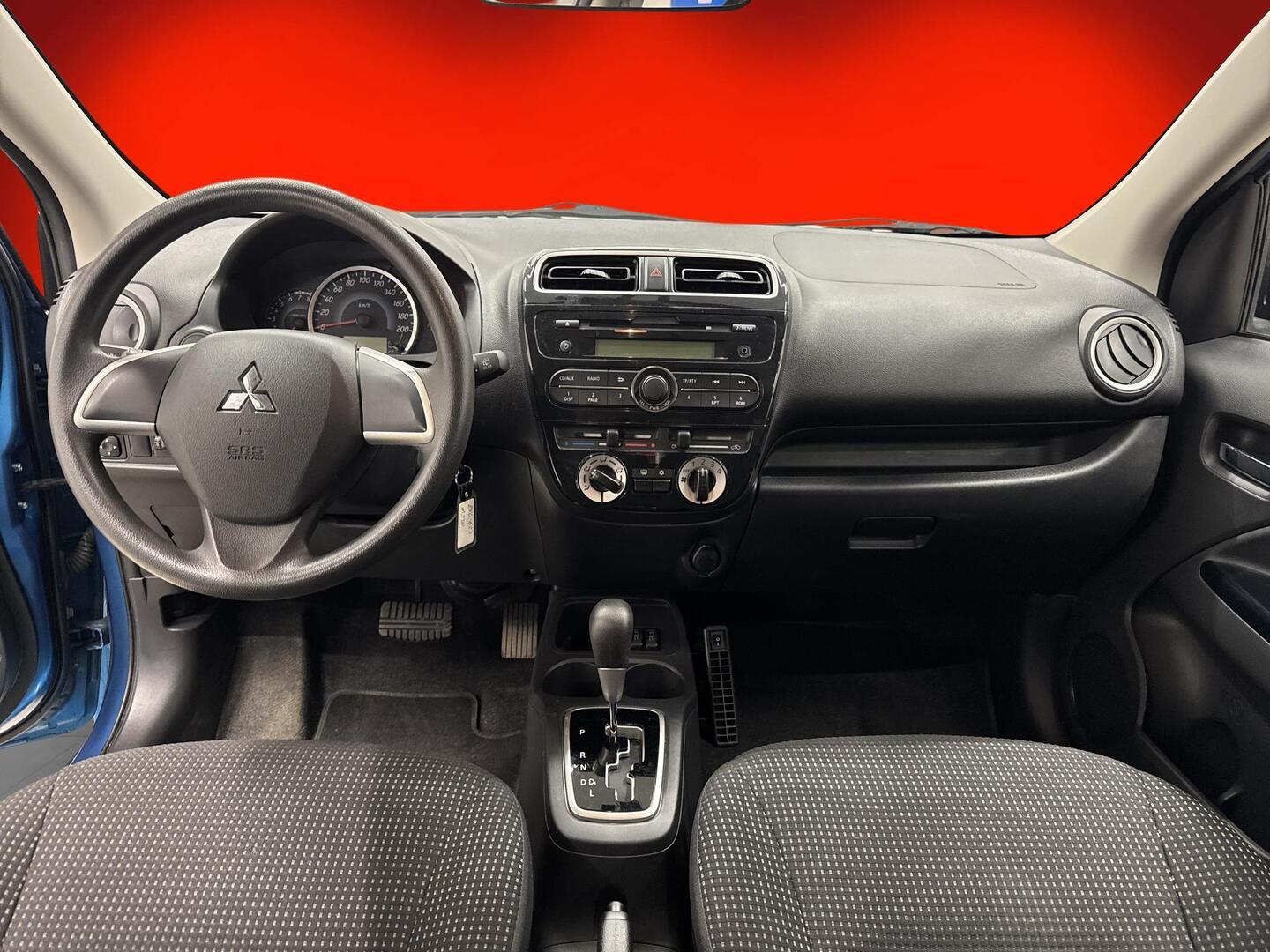 MITSUBISHI Space Star 2015