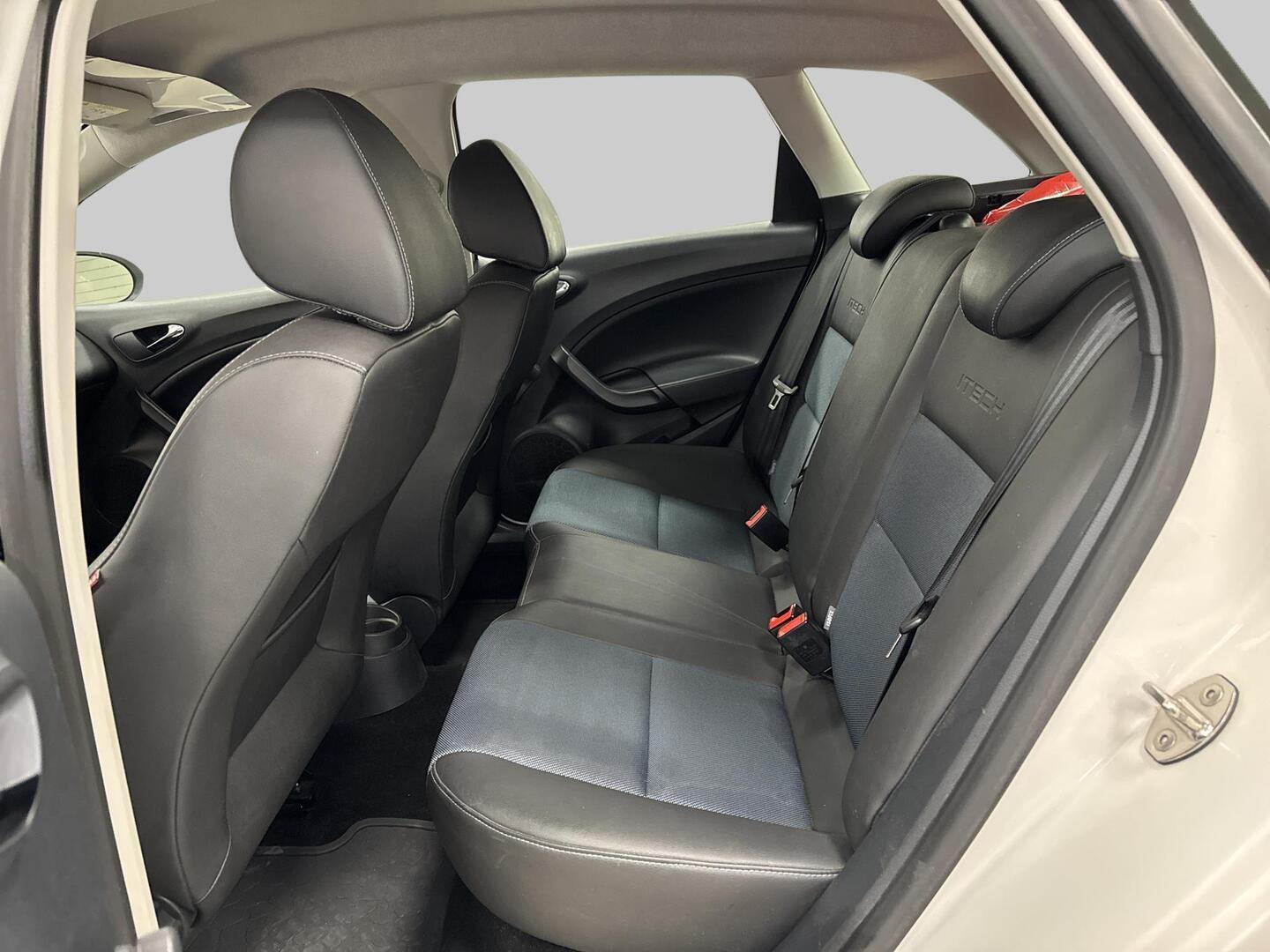 SEAT Ibiza ST 2015