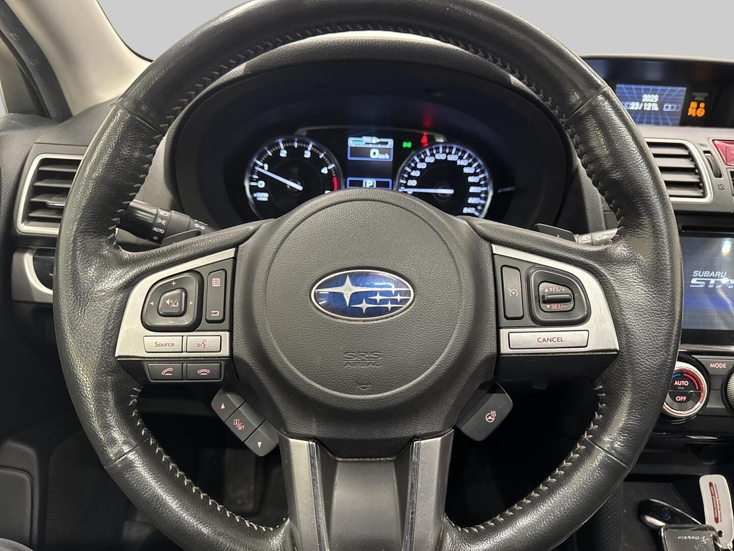 SUBARU Forester 2017