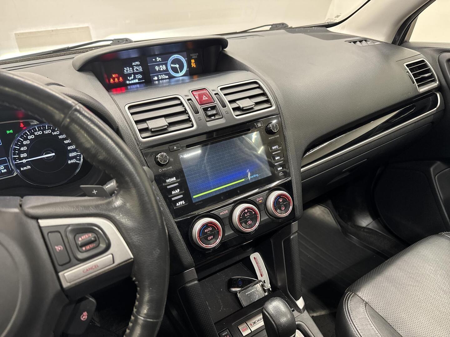 SUBARU Forester 2017