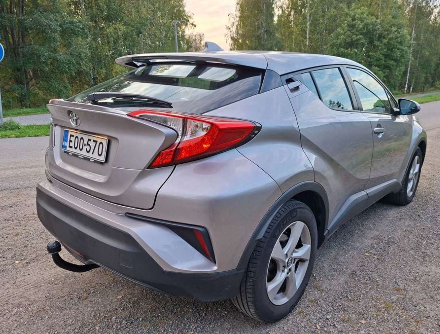 TOYOTA C-HR 2017